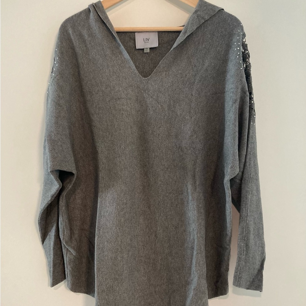 LIV Milano Women's V-Neck Gray Sweater with Hood and shoulder details